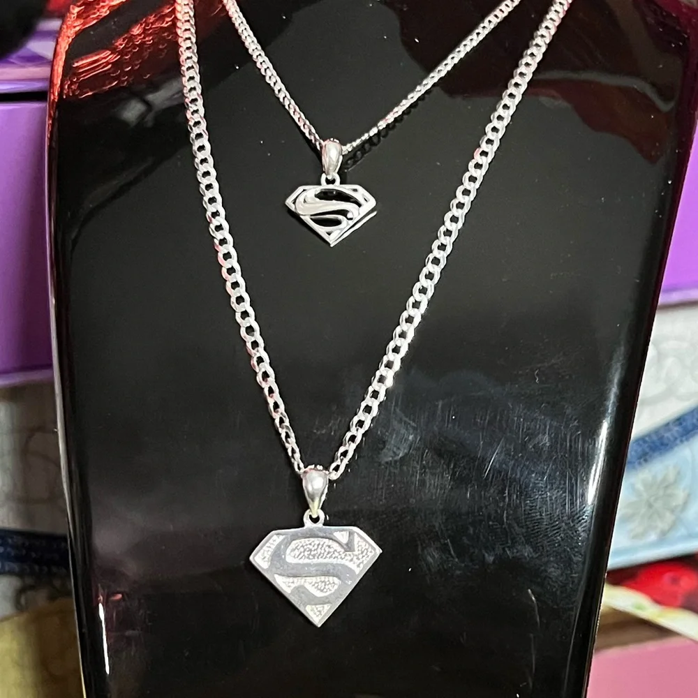 ❤️ LAST Dad & Son Superman Necklace Sterling Sliver stamped 925 - Picture 2 of 2